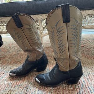 FREE if bundled! Vintage Genuine Leather Cowgirl Boots